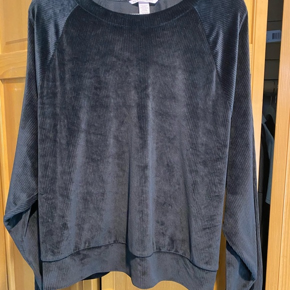 Victoria’s Secret Black ribbed Velour sweatshirt XXL - Picture 4 of 5